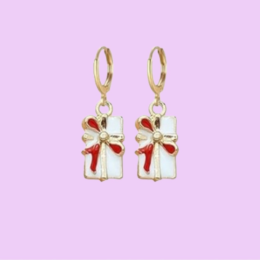 🎄 Christmas 🎄 Gold and Red and White Gift Box Earrings